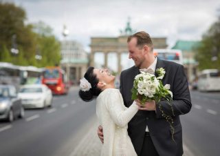 Hochzeitsfotograf Berlin – Brandenburger Tor