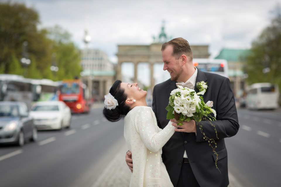 Wedding Photographer Berlin – Brandenburger Tor