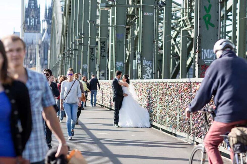 charming wedding photos in Cologne