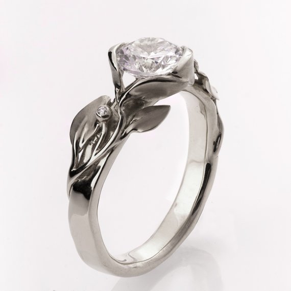 Verlobungsring - ein Ring mit Blättern in kraftvoller Symbolik