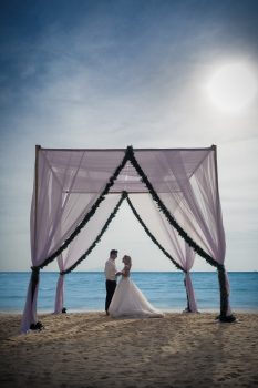 Thailand Wedding Photography-Phi Phi Island bride and groom under the canopy
